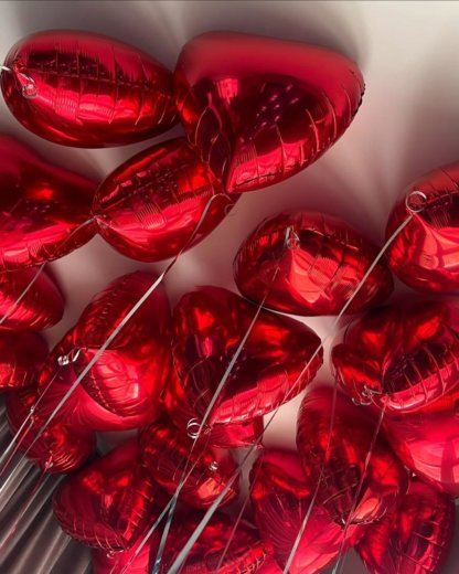Шары на потолок красные сердца 20 шт